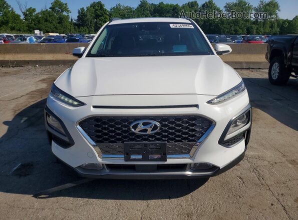 KM8K5CA57MU744727 2021 HYUNDAI KONA Белый Вид спереди