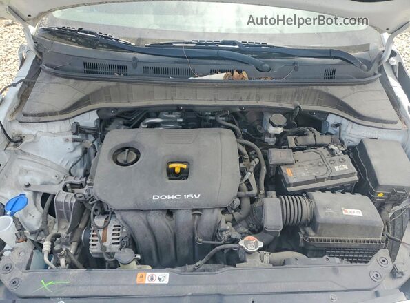 KM8K62AA0LU495559 2020 HYUNDAI KONA White Rear interior view