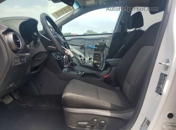 KM8K62AA0LU495559 2020 HYUNDAI KONA White Front interior view