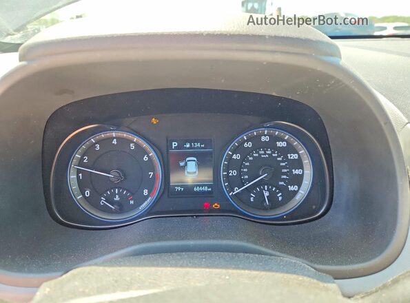 KM8K62AA8JU076369 2018 HYUNDAI KONA Gray Սարքավորումների վահանակի տեսք