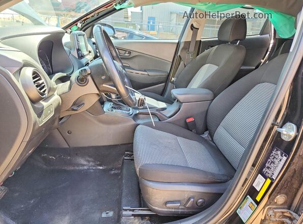 KM8K62AA8LU450143 2020 HYUNDAI KONA Black წინა სალონის ხედი