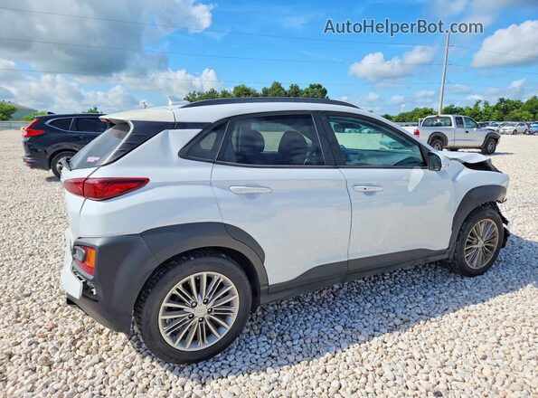 KM8K62AAXMU653990 2021 HYUNDAI KONA White უკანა მარჯვენა