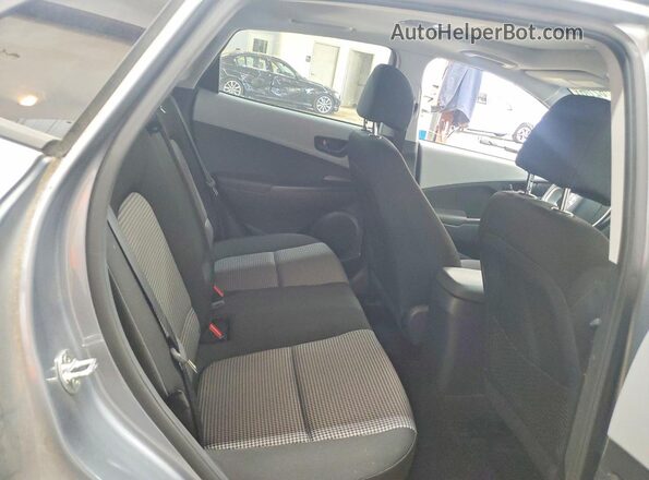 KM8K62AAXMU698265 2021 HYUNDAI KONA Silver Rear seats view