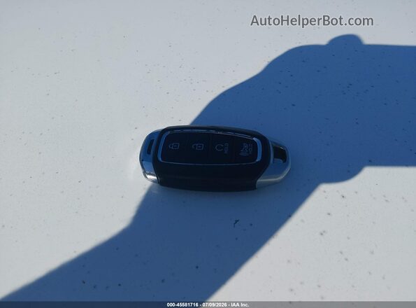 KM8K62AB1NU859872 2022 HYUNDAI KONA Белый Вид панели приборов