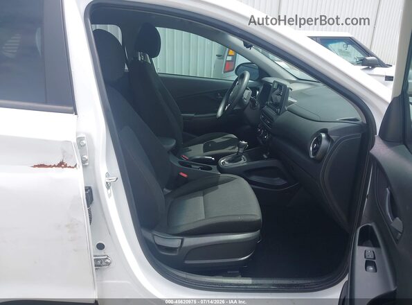 KM8K62AB2PU048455 2023 HYUNDAI KONA White Vista interior delantera