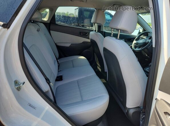 KM8K62AB3NU765900 2022 HYUNDAI KONA White Rear interior view