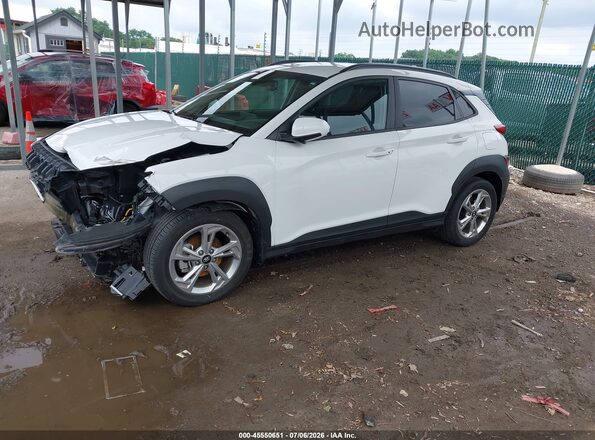 KM8K62AB8PU021924 2023 HYUNDAI KONA White Vista tres cuartos delantera izquierda