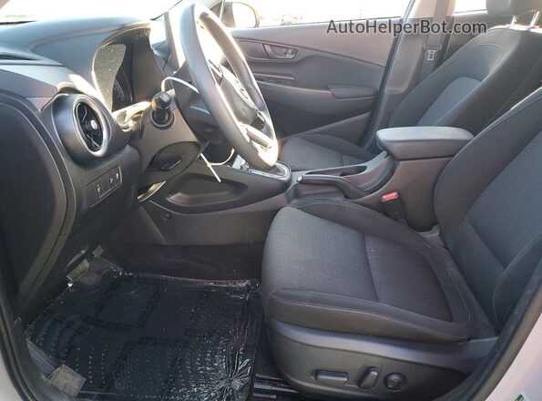 KM8K62ABXPU937343 2023 HYUNDAI KONA Gray Widok wnętrza z przodu