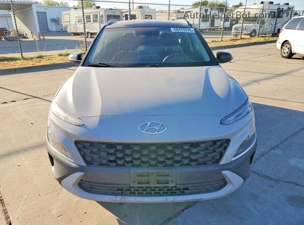 KM8K62ABXPU937343 2023 HYUNDAI KONA Gray Widok z przodu