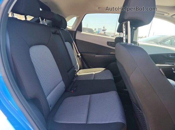 KM8K6CAA7LU482135 2020 HYUNDAI KONA Blue Вид задньої частини салону