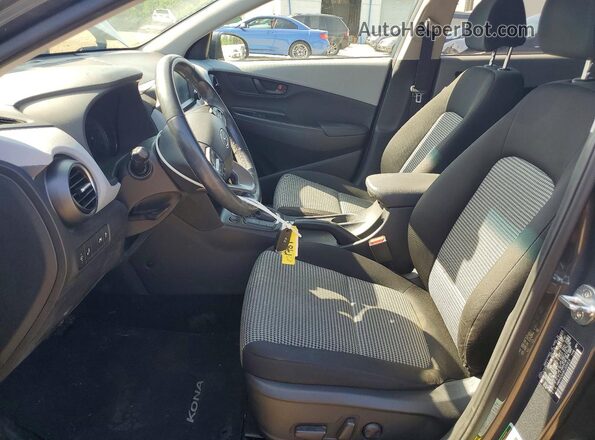 KM8K6CAA9KU336916 2019 HYUNDAI KONA Gray Вид салону спереду