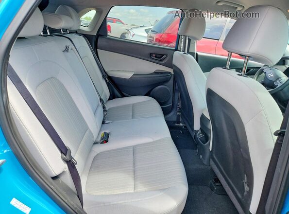 KM8K6CAB1PU982564 2023 HYUNDAI KONA Blue Vista de los asientos traseros