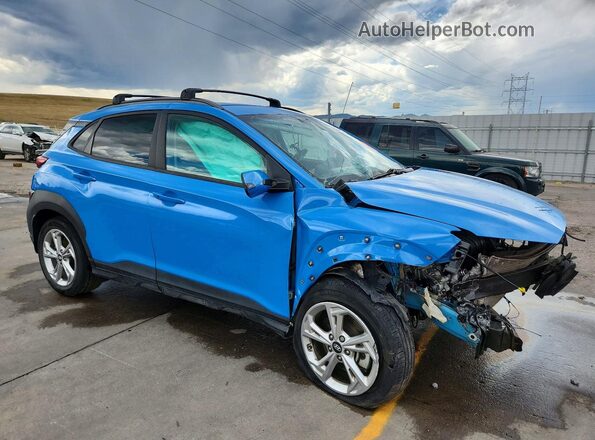 KM8K6CAB4NU841453 2022 HYUNDAI KONA Blue Delantero derecho