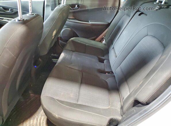 KM8K6CAB4PU053243 2023 HYUNDAI KONA White უკანა სალონის ხედი