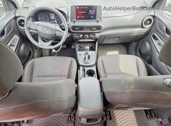 KM8K6CAB4PU057972 2023 HYUNDAI KONA Серебряный Вид панели приборов