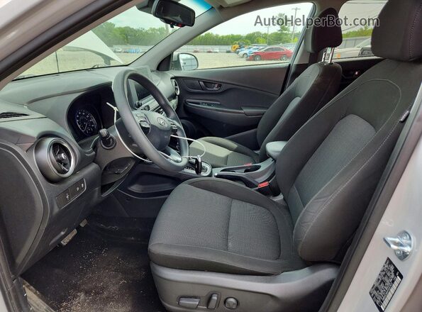 KM8K6CAB4PU057972 2023 HYUNDAI KONA Серебряный Вид салона спереди