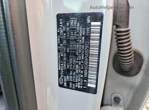 KM8K6CAB4PU057972 2023 HYUNDAI KONA Серебряный Вид наклейки с VIN-кодом