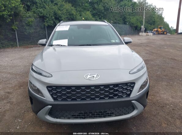 KM8K6CAB7NU829264 2022 HYUNDAI KONA Gray Vista interior trasera