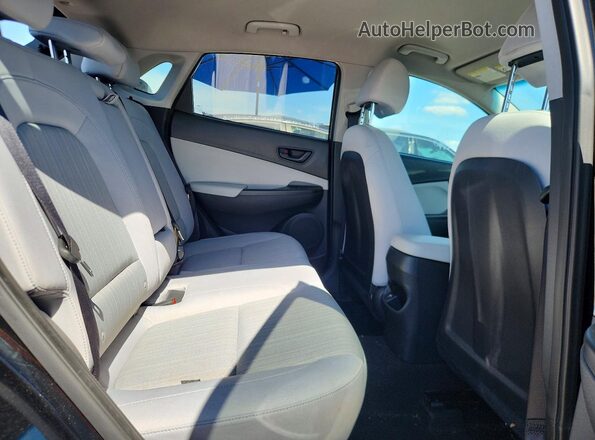KM8K6CAB9PU059748 2023 HYUNDAI KONA Black Widok tylnych siedzeń