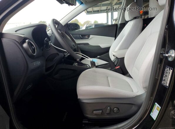 KM8K6CAB9PU930177 2023 HYUNDAI KONA Black Вид салону спереду
