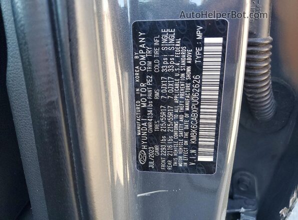 KM8K6CABXPU062626 2023 HYUNDAI KONA Gray VIN կոդի պիտակի տեսք