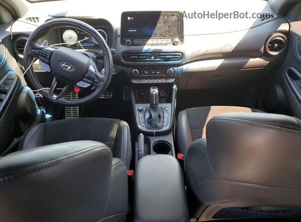 KM8KH3AC2NU004381 2022 HYUNDAI KONA Серый Вид панели приборов