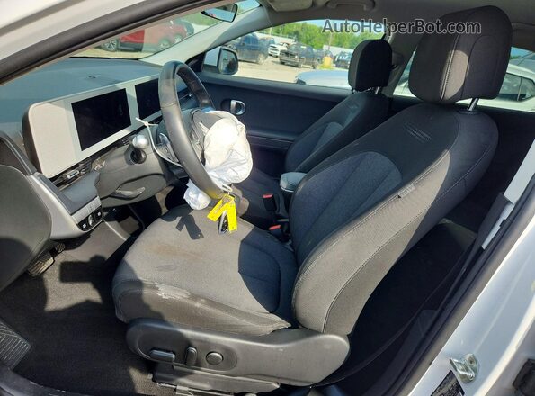 KM8KM4AE8NU080352 2022 HYUNDAI IONIQ White Vista interior delantera