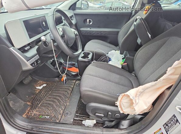 KM8KMDAF0PU135369 2023 HYUNDAI IONIQ Gray Widok wnętrza z przodu