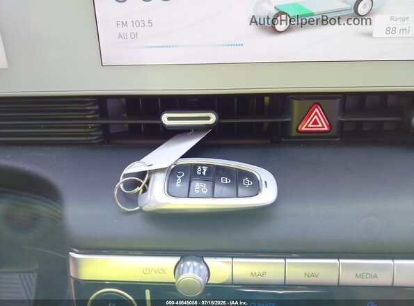 KM8KMDAF6NU053403 2022 HYUNDAI IONIQ 5 Серый Вид панели приборов