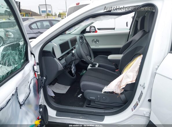 KM8KMDAF8PU167681 2023 HYUNDAI IONIQ 5 White Front interior view