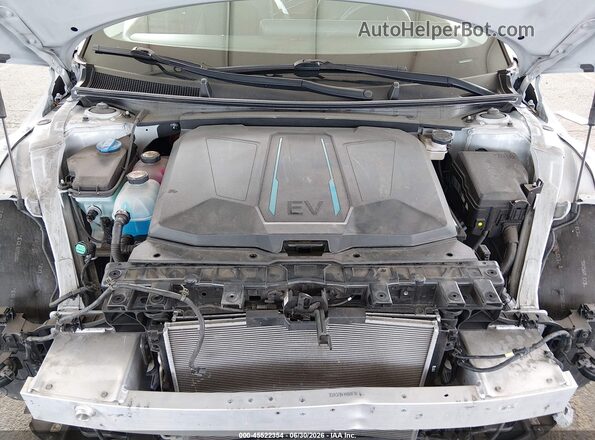 KM8KN4AE5PU168131 2023 HYUNDAI IONIQ 5 Silver უკანა ხედი