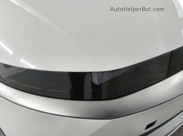 KM8KNDAF0PU230978 2023 HYUNDAI IONIQ Белый 