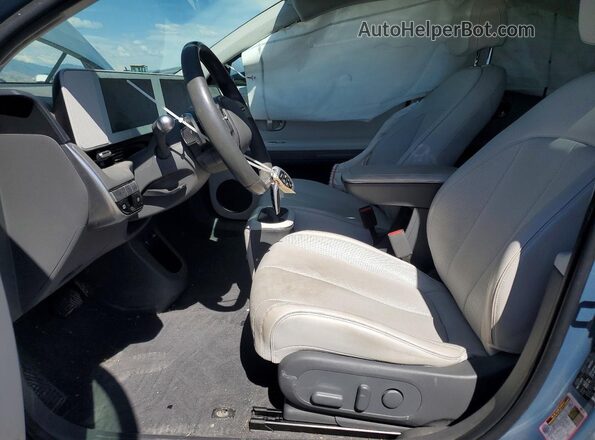 KM8KNDAF4PU206635 2023 HYUNDAI IONIQ Silver Սալոնի դիմացի տեսք