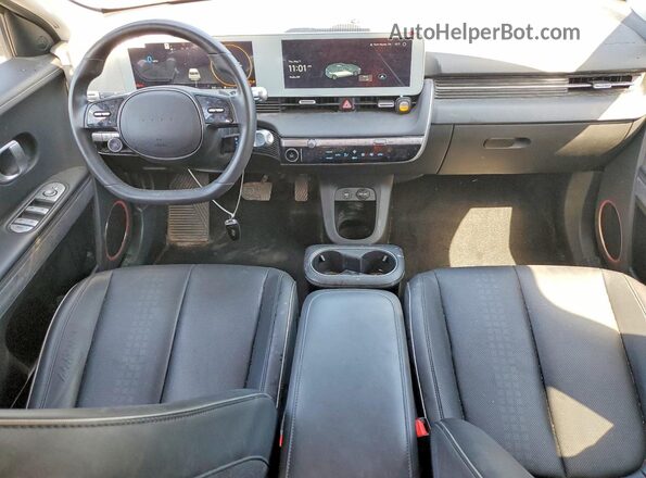 KM8KNDAF6PU181723 2023 HYUNDAI IONIQ Gray Widok deski rozdzielczej