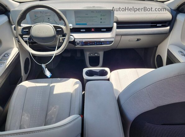 KM8KNDAF7PU154353 2023 HYUNDAI IONIQ Silver Вид панелі приладів