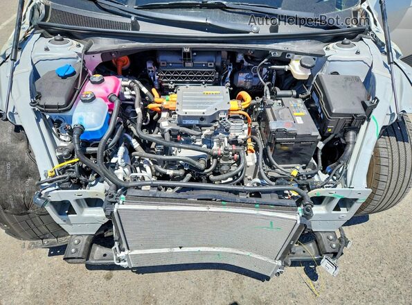 KM8KNDAF7PU154353 2023 HYUNDAI IONIQ Silver Вид задньої частини салону