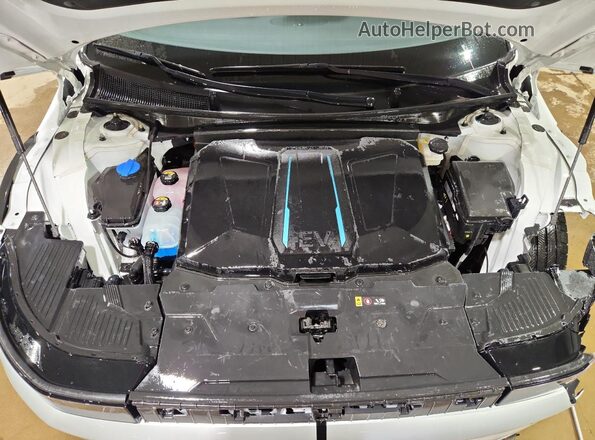 KM8KNDAFXPU218644 2023 HYUNDAI IONIQ White 