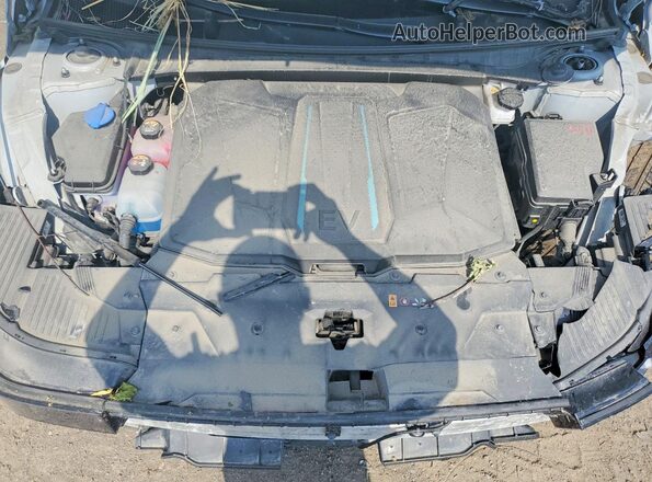 KM8KNDDF1RU329520 2024 HYUNDAI IONIQ Silver უკანა სალონის ხედი