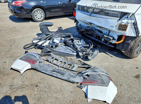 KM8KNDDF3RU328529 2024 HYUNDAI IONIQ White Вид наклейки з VIN-кодом