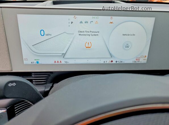 KM8KR4DEXRU309150 2024 HYUNDAI IONIQ White Սարքավորումների վահանակի տեսք