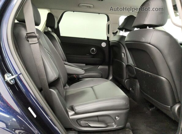 KM8RL5S29TU127879 2026 HYUNDAI PALISADE Blue Rear interior view