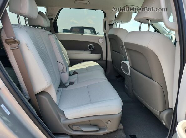 KM8RL5SA4TU060079 2026 HYUNDAI PALISADE Silver Widok wnętrza z tyłu