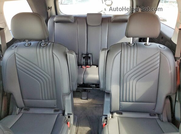 KM8RL5SA6TU071228 2026 HYUNDAI PALISADE Silver Rear seats view