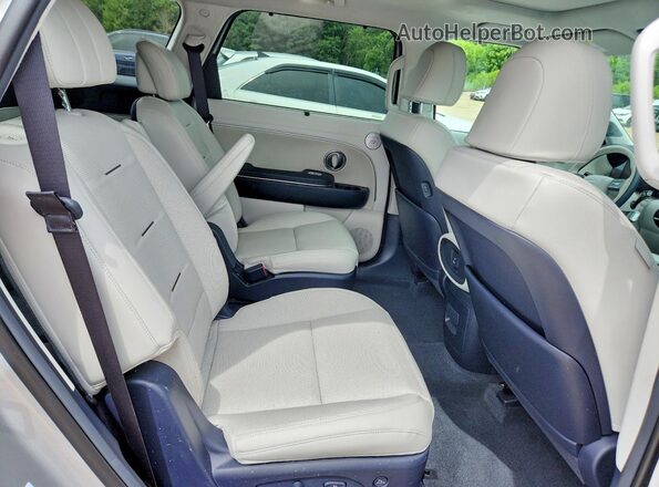 KM8RMES27TU054783 2026 HYUNDAI PALISADE Gray Vista interior trasera