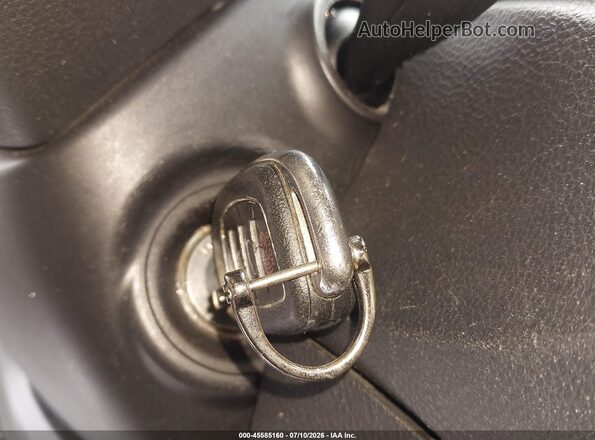 KM8SM4HF2HU188744 2017 HYUNDAI SANTA FE Серебряный Вид панели приборов
