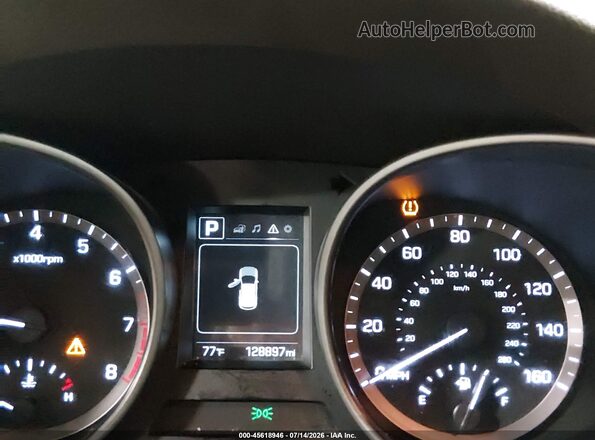KM8SM4HF3HU208421 2017 HYUNDAI SANTA FE Black 