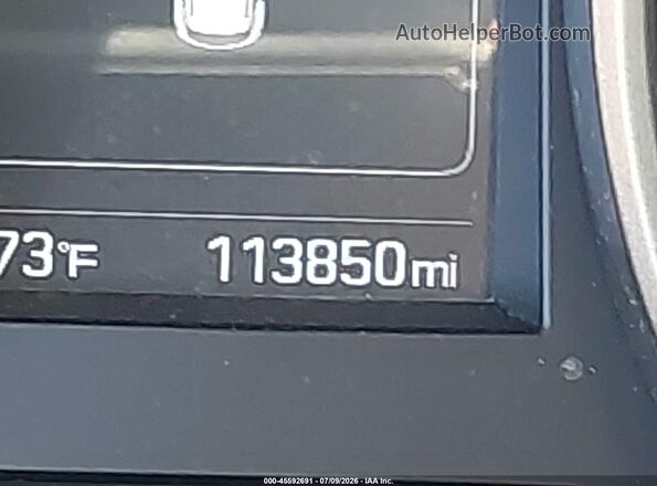 KM8SMDHF5HU218643 2017 HYUNDAI SANTA FE White 
