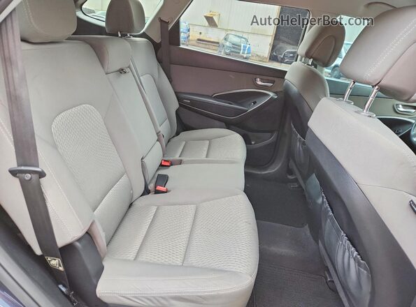 KM8SMDHF6HU169663 2017 HYUNDAI SANTA Blue Widok wnętrza z tyłu