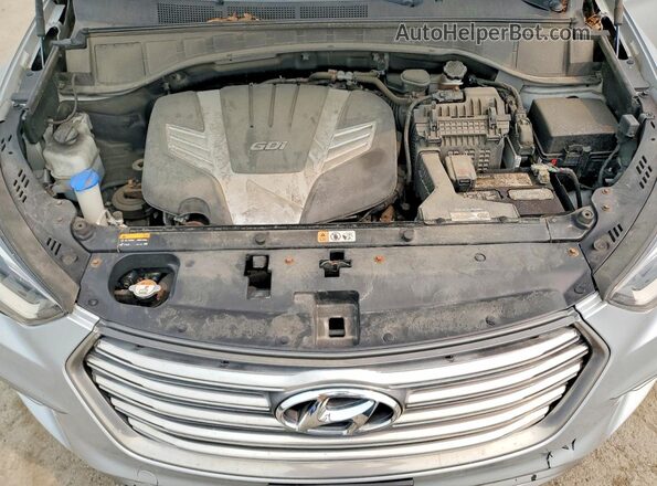 KM8SNDHFXHU172790 2017 HYUNDAI SANTA Silver Vista interior trasera