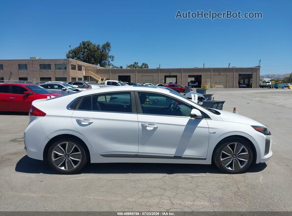 KMHC05LC1KU138394 2019 HYUNDAI IONIQ HYBRID Белый Вид задней части салона